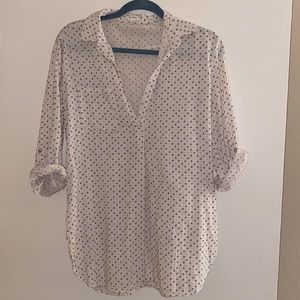 En creme 3/4 sleeve button up